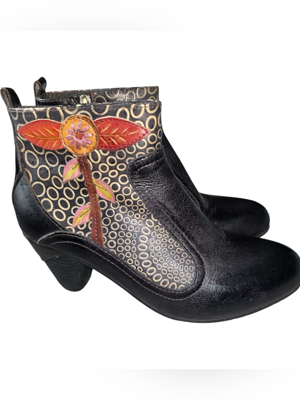 L'ARTISTE Spring Step Parfum Women’s Black Leather Ankle Boot Booties  size 38